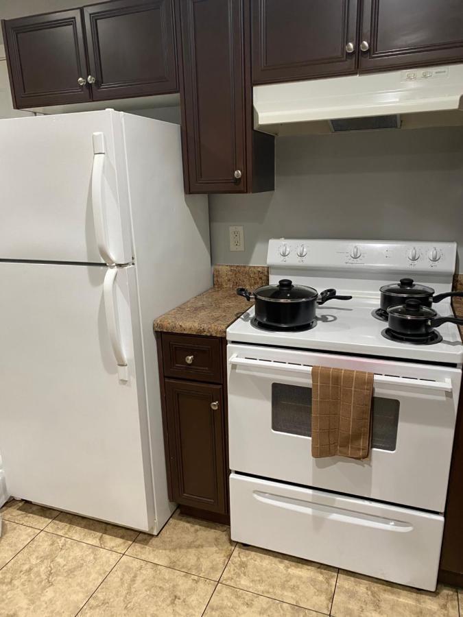 Cute And Cozy 1 King Bed Unit Apartment นอร์ธออกัสตา ภายนอก รูปภาพ